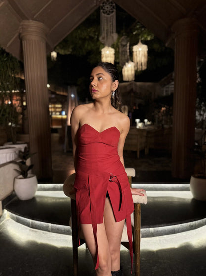 THE CRIMSON CORSET