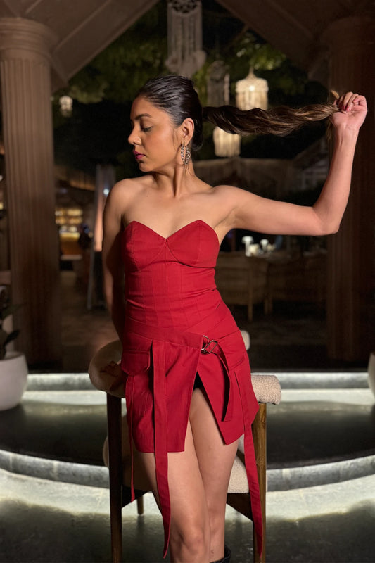THE CRIMSON CORSET
